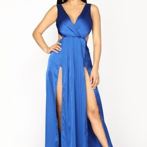 Fashion Nova Lara dress XS- new witg tags